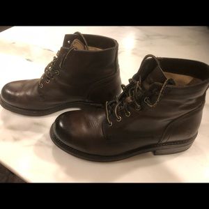 Frye Sutton midlace boots. Dark brown. Size 9.5